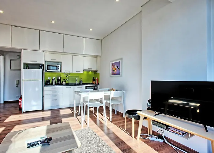 Alameda Flat דירה